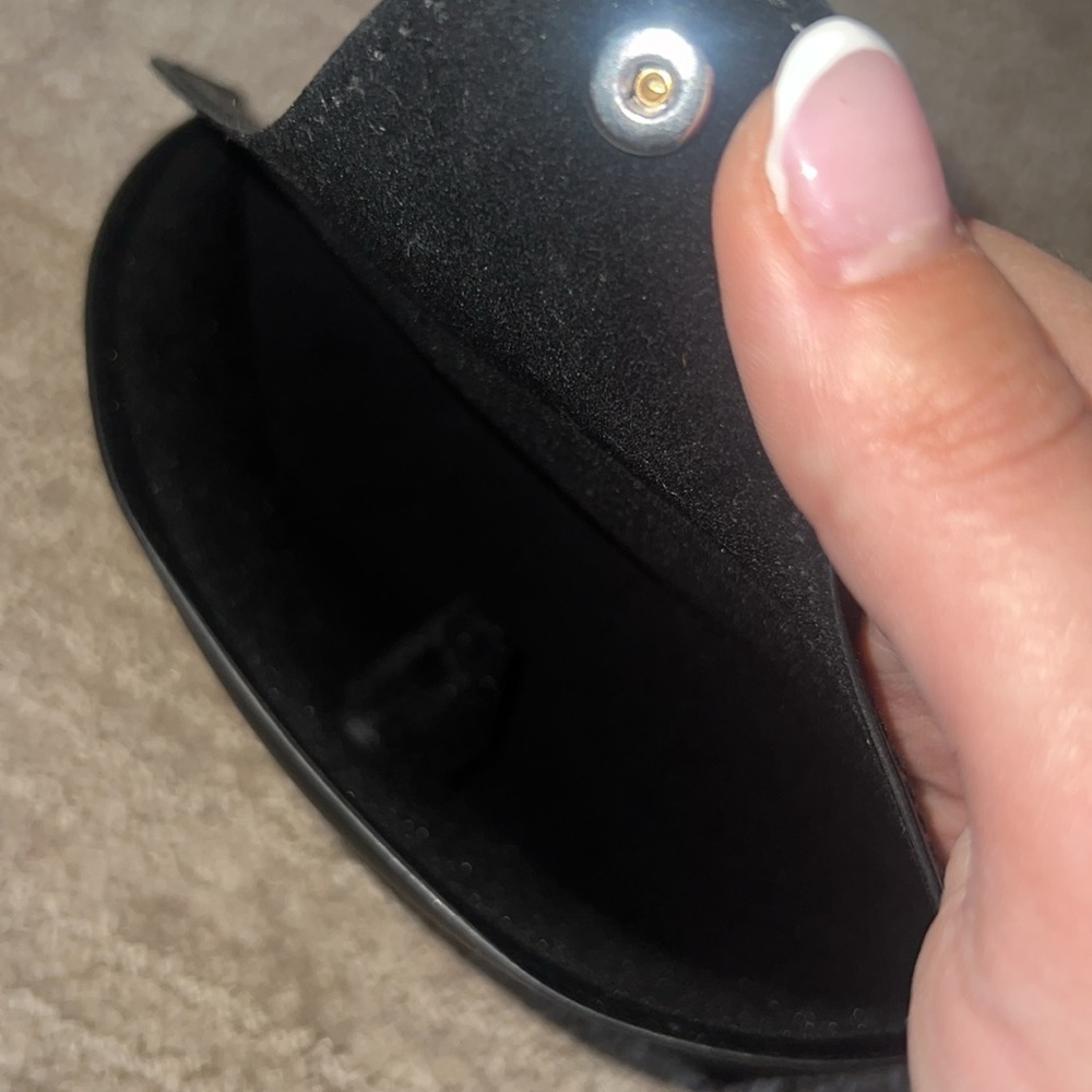 BRAND NEW - authentic Ray Ban sunglasses black case - Picture 3 of 3